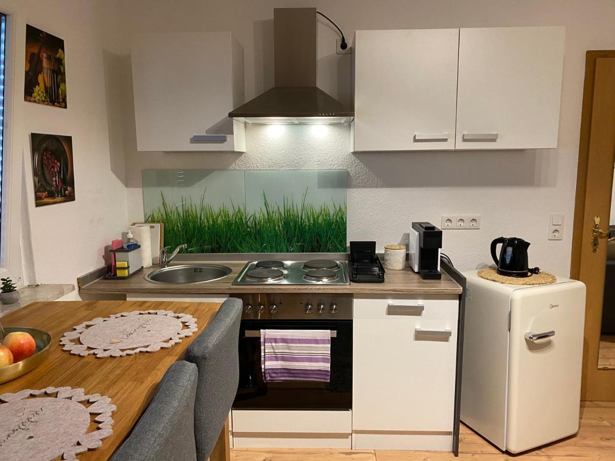 Kleines Apartment Mit Begehbarer Dusche Im Schlafzimmer Eberbach  Bagian luar foto